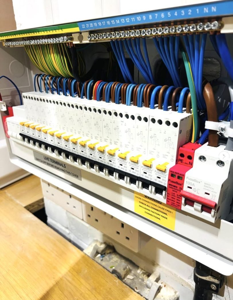 Large consumer unit with numbered circuits